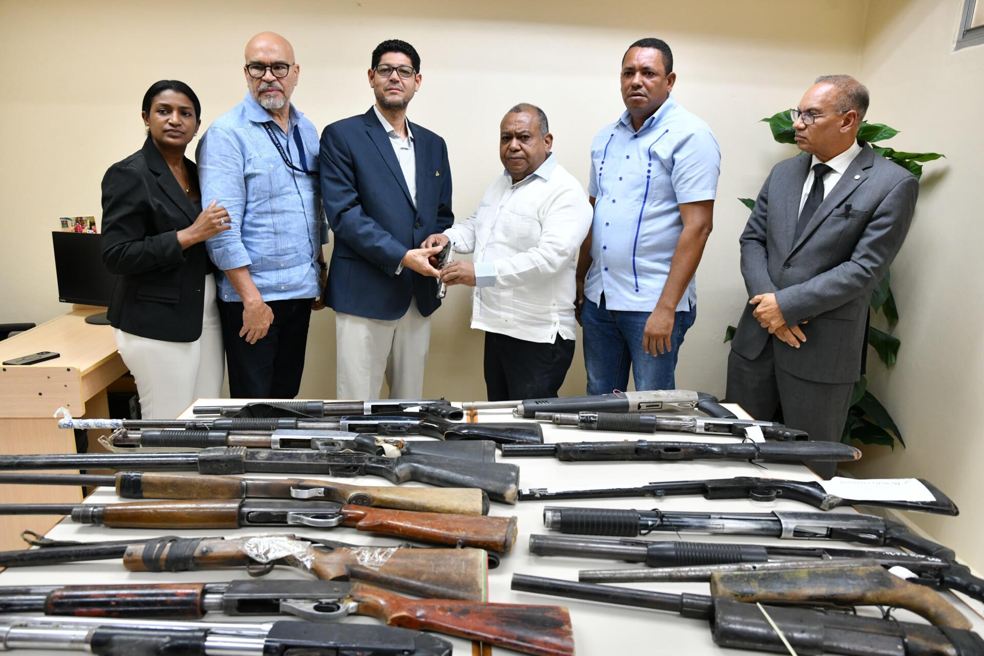 Armas