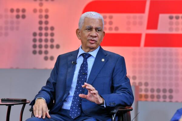 Ricardo de los Santos / Presidente del Senado de la República