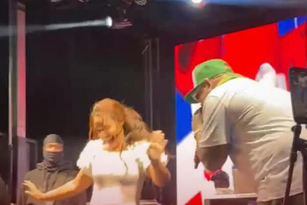 Betty Gerónimo bailando en evento Viva la Patria