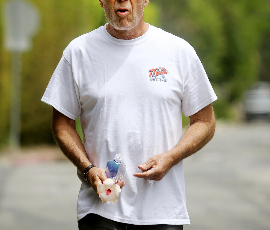 Bruce Willis en su nueva etapa con atención médica