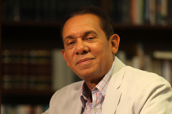 Nacido en Moca, Lantigua fue autor de varios ensayos, crónicas y textos críticos que abordaron temas de literatura, política y sociedad. ((Foto/externa)