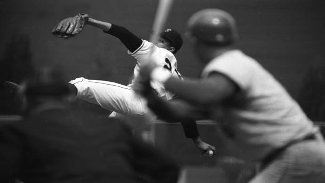 juan marichal lanzando para los Gigantes de San Francisco en Grandes Ligas