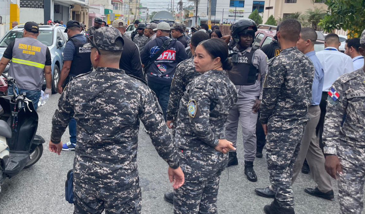 Escena del crimen frente al Palacio de Justicia de SFM