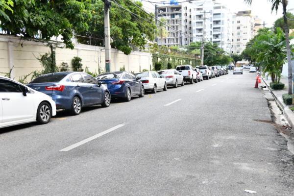 RD$5,000 por parquear mal: arranca operativo