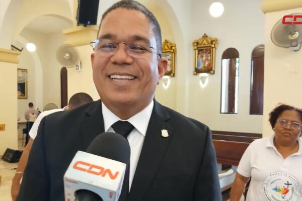 Moisés Ayala, senador de Barahona.