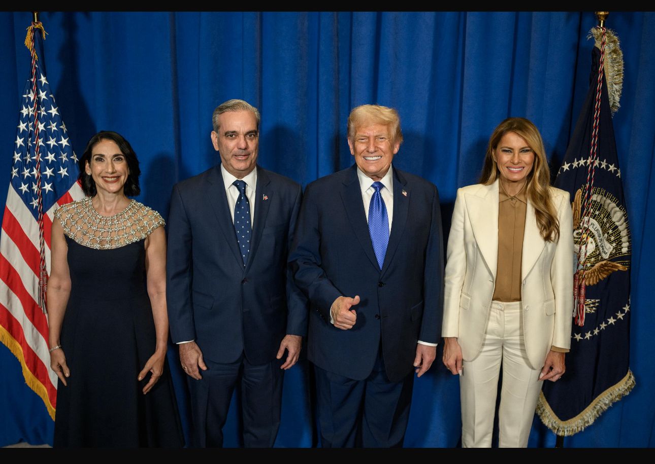 Abinader y Raquel Arbaje comparten con Donald Trump y Melania en Nueva York