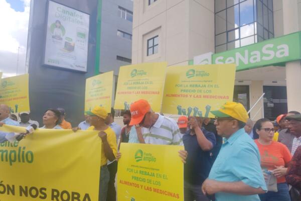 El Frente Amplio exige justicia ante las irregularidades en SeNaSa. La salud es un derecho fundamental para todos / Foto: externa 