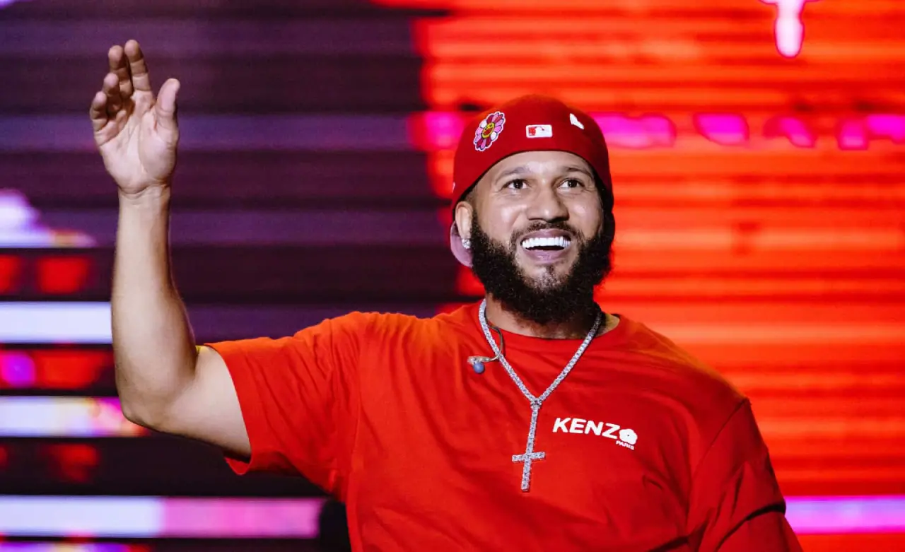 “No fue en mi apartamento, tampoco en mi guagua” dijo El Alfa