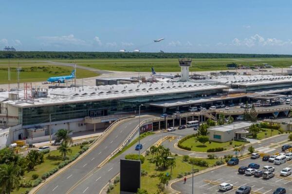 La comisión de seguimiento de Aerodom espera cita con el Ejecutivo para entregar informe sobre el uso de fondos del contrato.