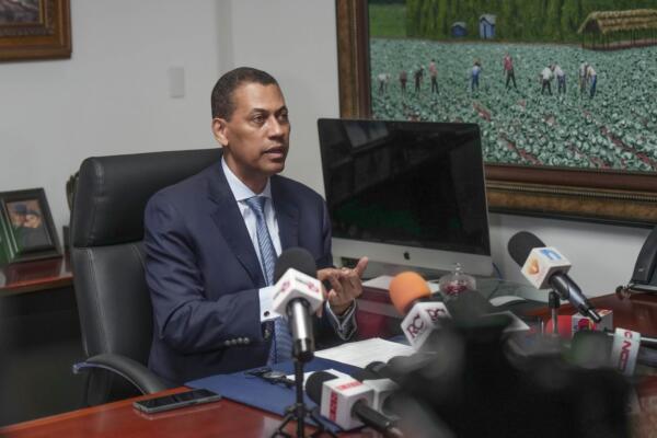 Indotel iniciará campaña “para comprobar” informaciones en las redes sociales