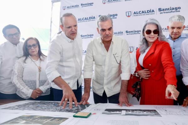 Abinader anuncia reconstrucción del Hospedaje Yaque y obras emblemáticas para Santiago