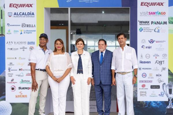La vicepresidenta de la República, Raquel Peña, en la primera parada del Grand Thomas Celebrity Classic en PGA. Foto: fuente externa