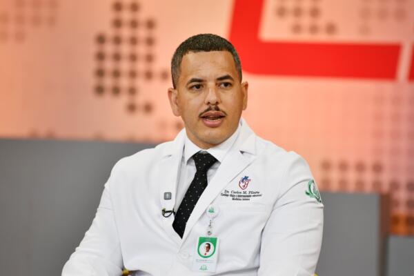 El Dr. Carlos Pilarte  señaló que las enfermedades del corazón causan el 30% de las muertes en RD y alertó sobre la necesidad de prevención / foto: Félix de la Cruz