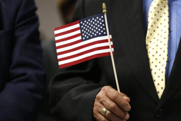 Miles de profesionales buscan la visa H-1B cada año.