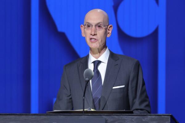 Lejos de dar marcha atrás con el plan de la NBA Europa, Adam Silver recalca que ya piensa en dar forma a una Liga conjunta entre continentes.