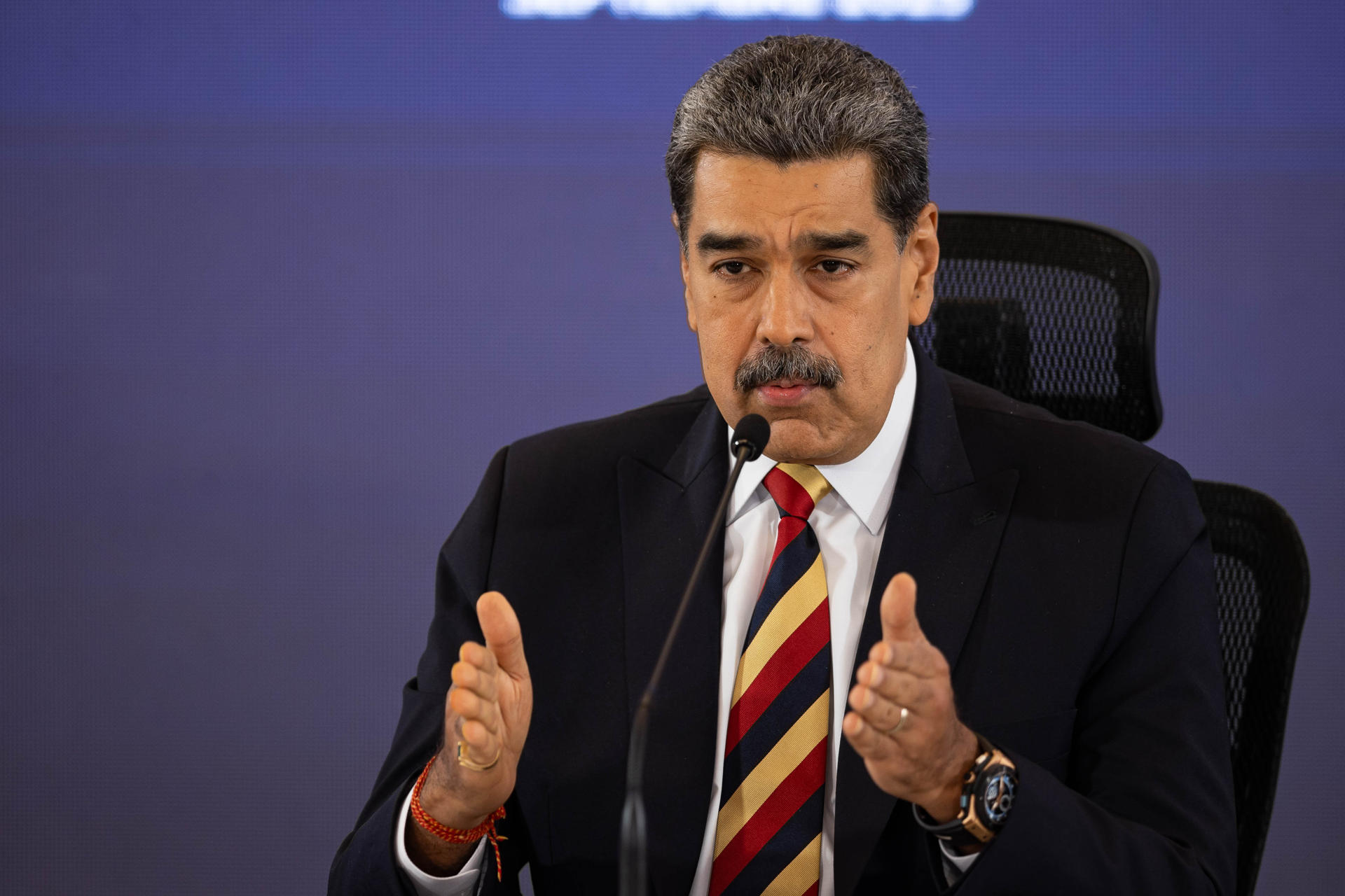 Nicolás Maduro exhortó a la gobernadora de Puerto Rico, Jenniffer González, a liderar personalmente una posible "invasión" contra su país.