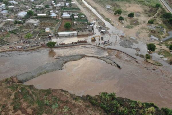 Mala construcción de canal haitiano continúa causando estragos en Juana Méndez tras la crecida del río Masacre