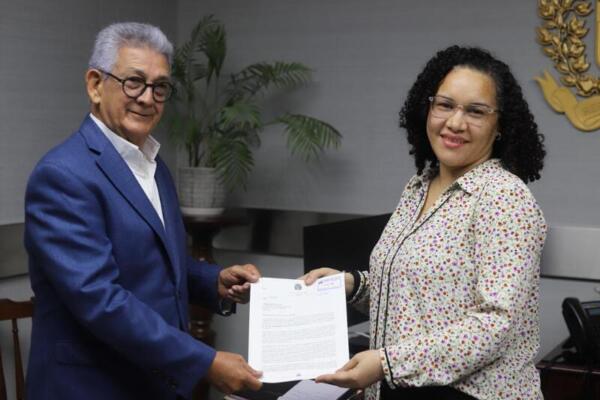 Poder Ejecutivo deposita en el Congreso Nacional proyecto de Ley de Presupuesto General del Estado 2026. Foto: fuente externa