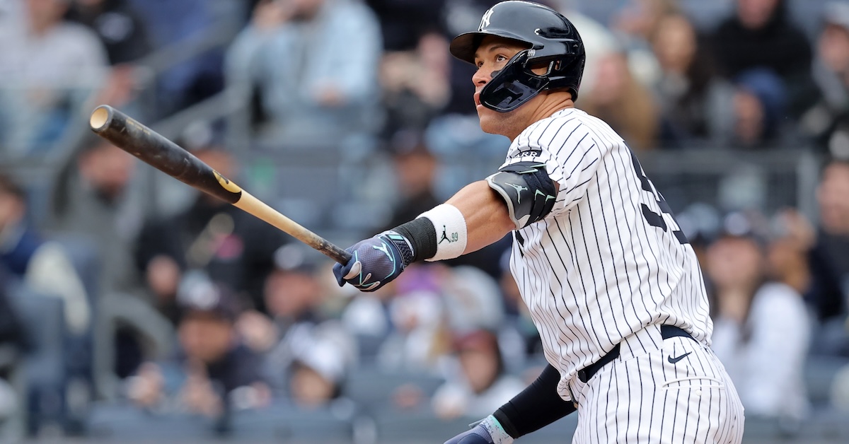 Judge, quien tiene la marca de más jonrones en una estación con los Yankees (62) en 2022, arribó en tan sólo 10 temporadas a los 358 (ahora 359), marca que ostentaba Yogi Berra, quien lo consiguió en 19 estaciones.