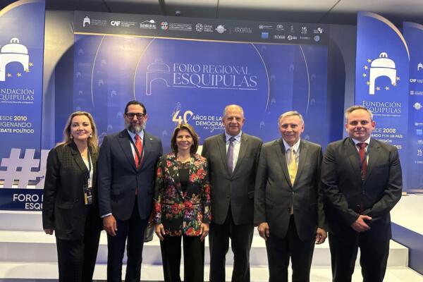 Codessd expone modelo de éxito de sus proyectos en foro internacional