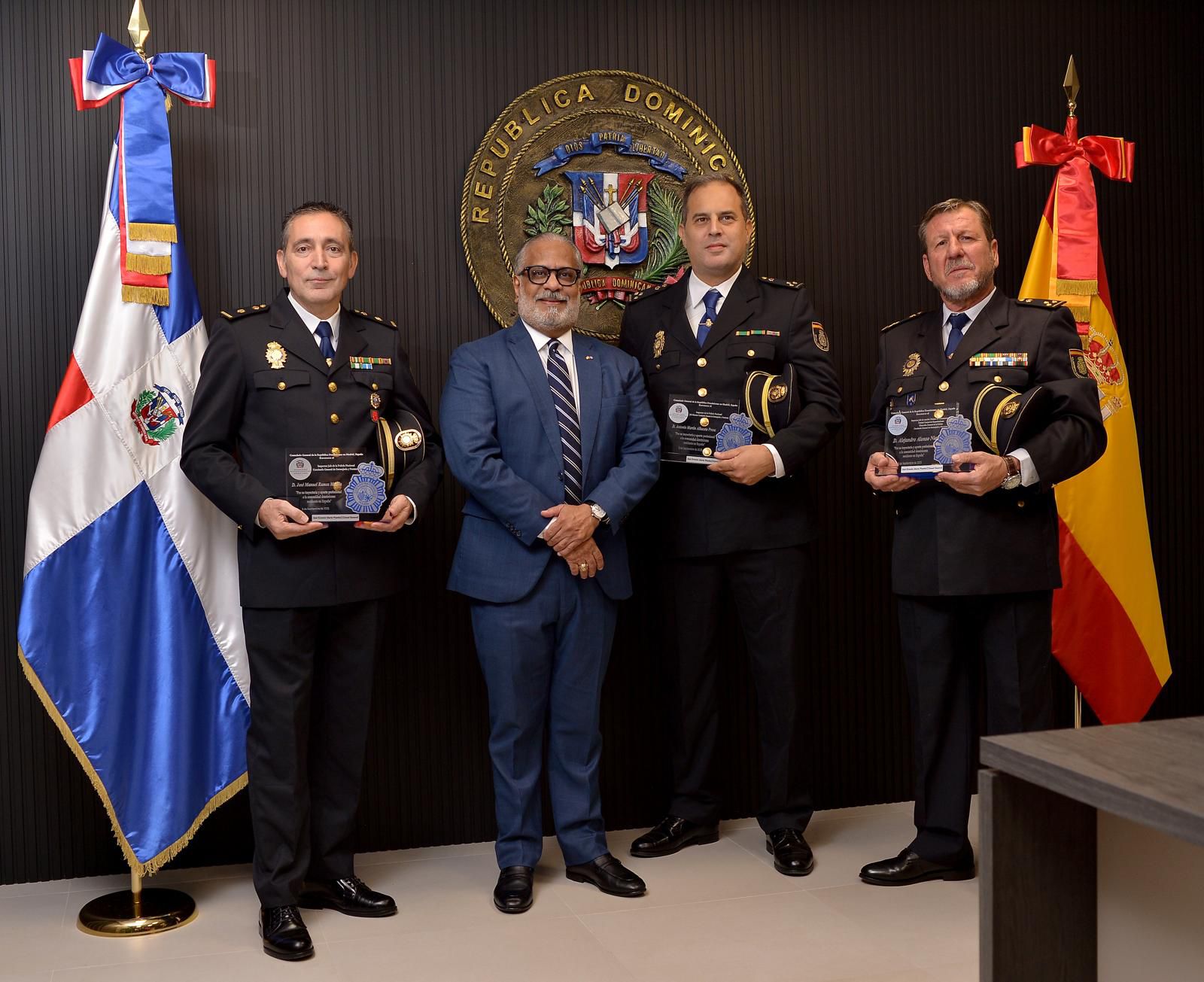Cónsul dominicano en Madrid reconoce apoyo de la Policía española a la diáspora