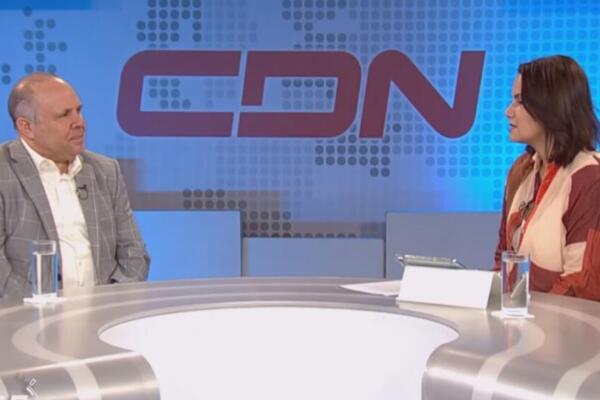 Doctor asegura operar ovario poliquístico es un “crimen”; expone avances de RD en reproducción asistida