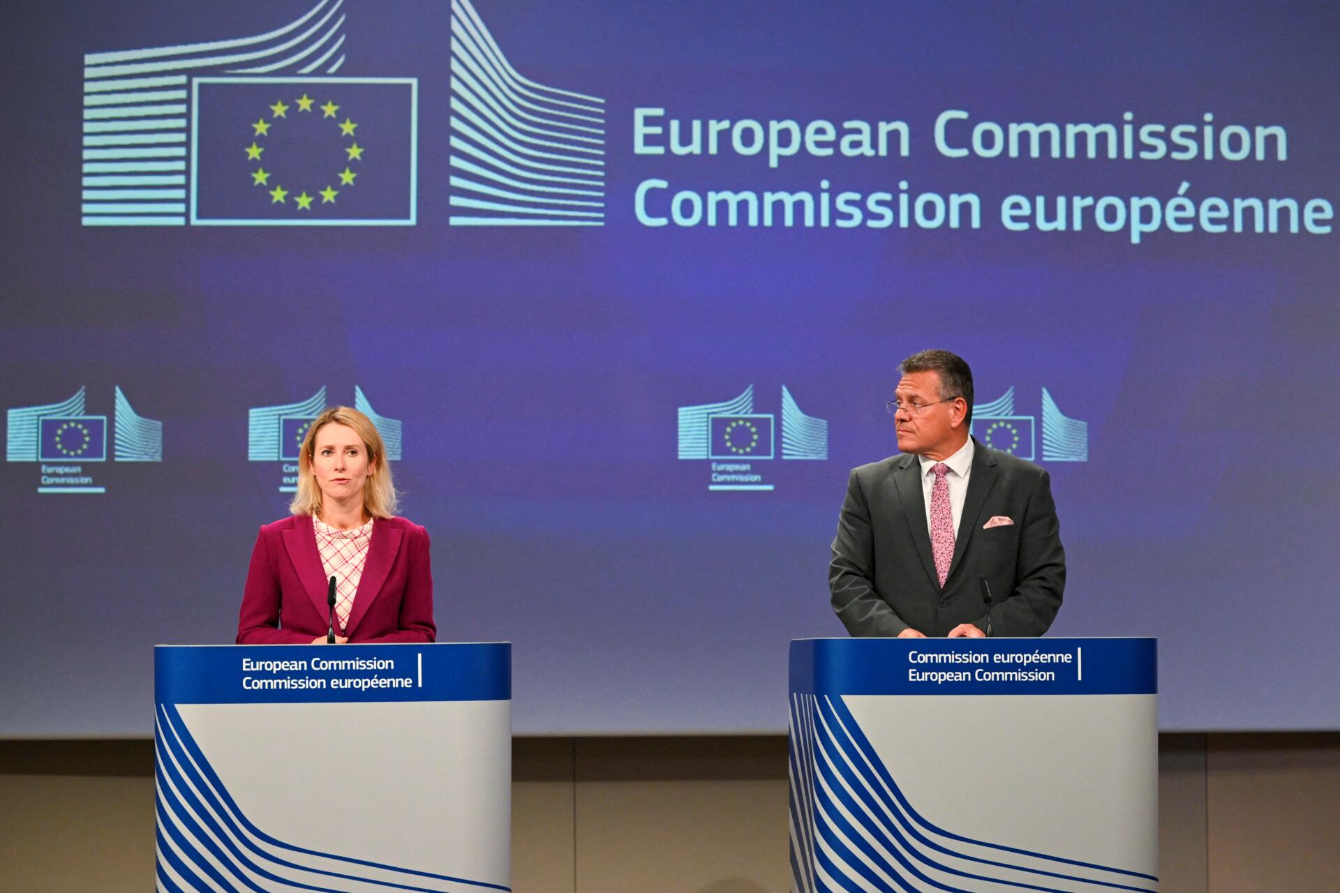 La UE califica como un desafío al orden internacional el encuentro de Xi, Putin y Kim