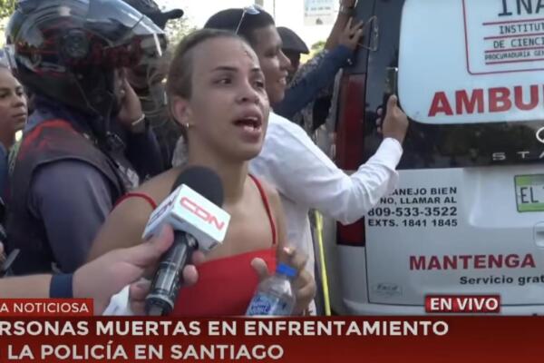 Esposa de una de las victimas del tiroteo conversa con CDN