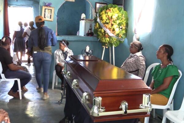 Hombre mató expareja y luego se envenenó. 