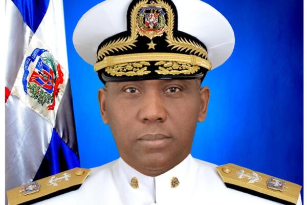 Juan Bienvenido Crisóstomo Martínez, nuevo jefe de la Armada Dominicana