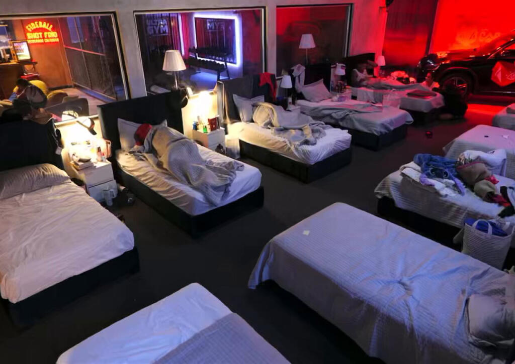 La casa de Alofoke transmitió 24 horas
