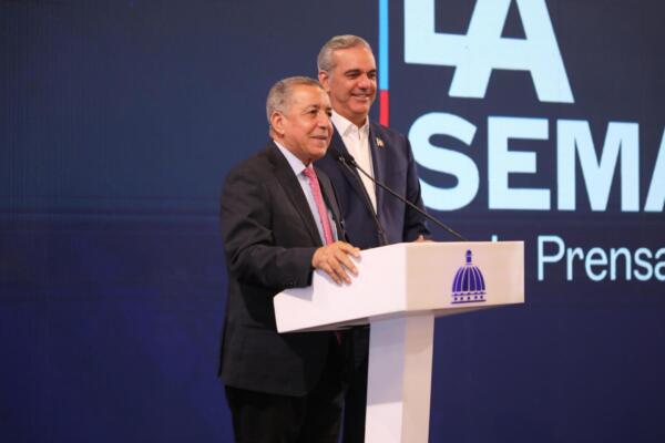 Luis Abinader y el vocero de la Presidencia, Félix Reyna,