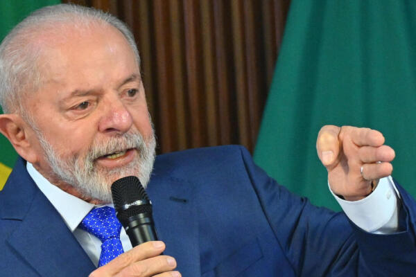 Lula pide movilización popular ante 