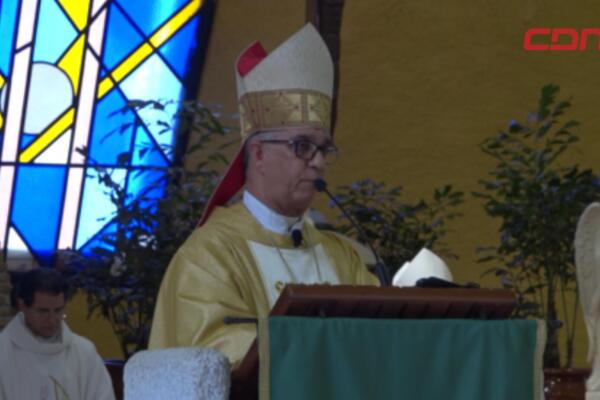 Monseñor Héctor Rafael Rodríguez, Arzobispo Metropolitano de Santiago.