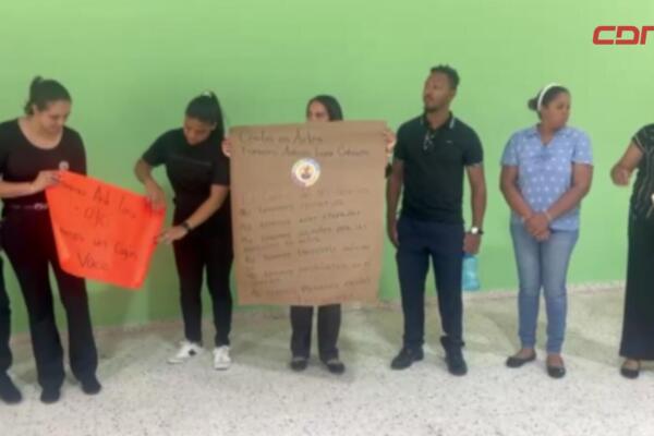 Los profesores advirtieron que continuarán con sus reclamos hasta que el Ministerio de Educación disponga los recursos humanos. 