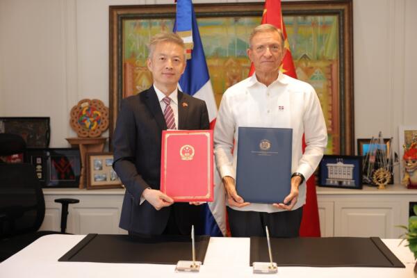 RD y China firman convenio de cooperación económica por cuarenta millones de dólares. FOTO: fuente externa