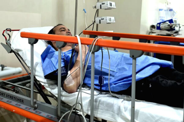 Fefita La Grande pide oración por su amigo Alex Bueno hospitalizado