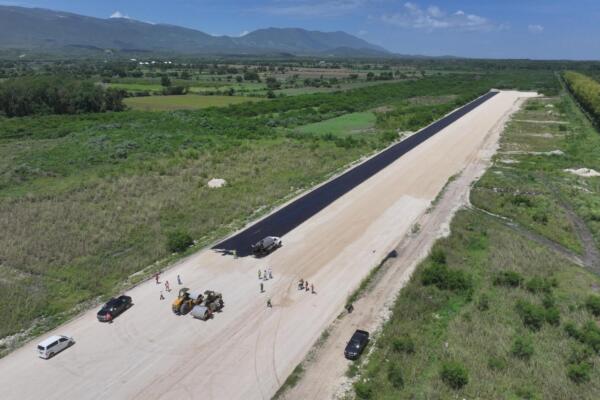 Asfaltado de ruta Aeropuerto San Juan Foto: fuente externa
