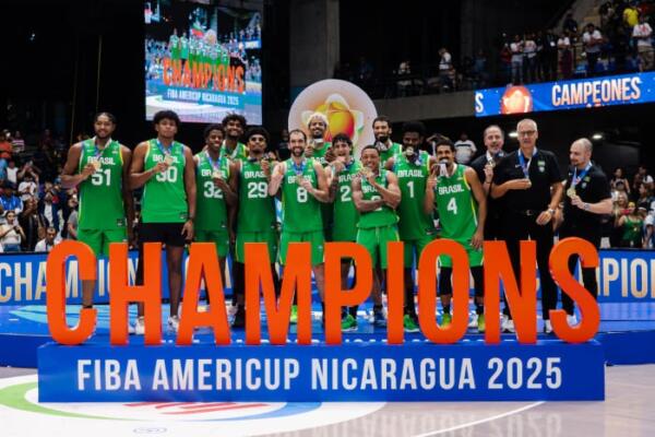 brasil campeón frente a Argentina en el FIBA Americup