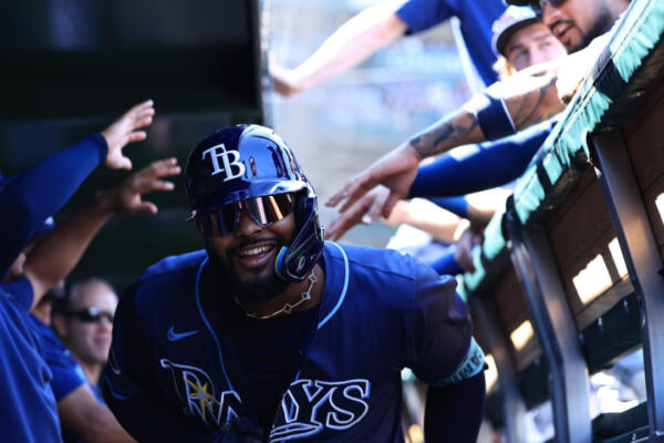 Caminero celebrando su jonrón 44 con Tampa Bay Rays en 2025
