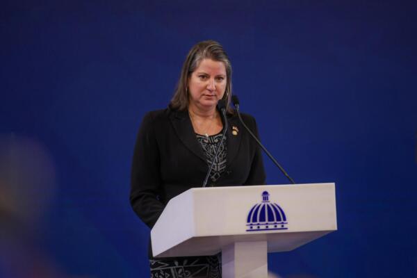 Rebeca Márquez, directora de la Oficina de Asuntos Internacionales de Narcóticos y Aplicación de la Ley (INL) en República Dominicana