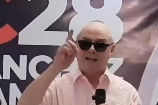 Expresidente Hipólito Mejía en actividad política