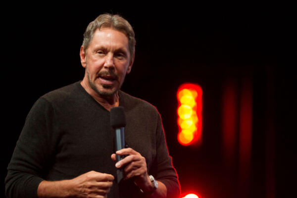 Larry Ellison, de 81 años, posee el 41% de las acciones de Oracle