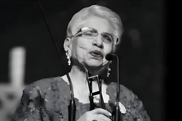 Retrato de María Cristina Camilo, ícono de la comunicación