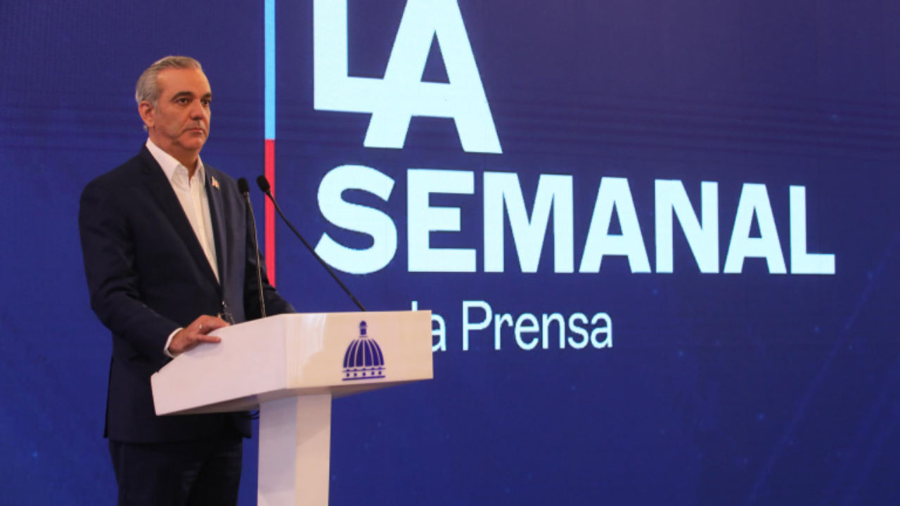 Luis Abinader responde críticas sobre deuda pública
