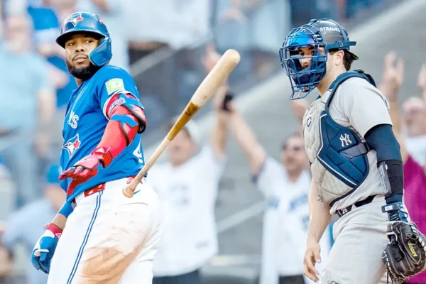 Toronto volvió a castigar al equipo neoyorquino por segundo día seguido y sigue comandando la serie divisional