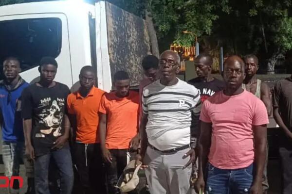Imagen de nacionales haitianos detenidos. Foto: Fuente externa