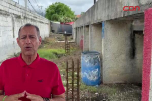  Juan Compres, conocido como “Guanchy”, dirigente comunitario.
