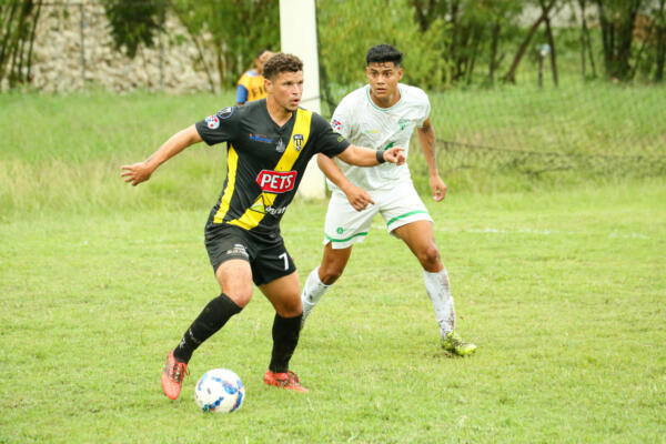 Accion del partido Jarabacoa FC contra MOCA FC jornada 11 LDF