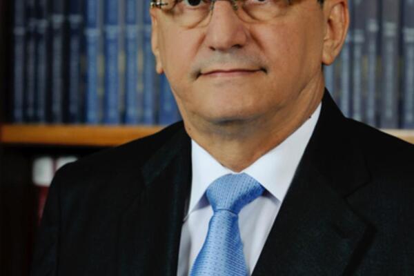 Al encuentro de este jueves asistieron, además de los señalados anteriormente, el ministro de deportes Kelvin Cruz, el licenciado Catalino Correa Hiciano, director general de Bandex, Vitelio Mejía Ortiz, presidente de Lidom 